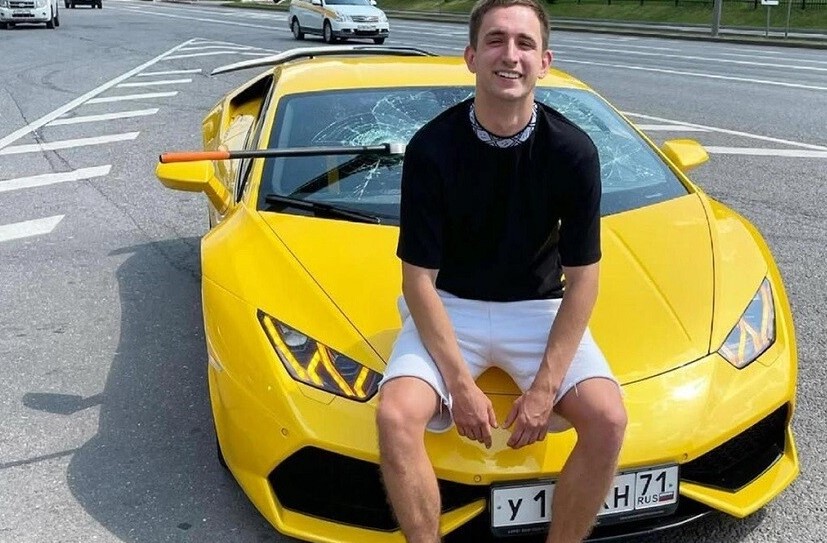 المدون الروسى المدون الروسى