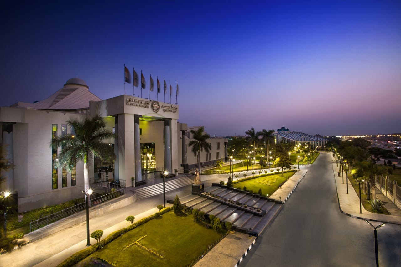 جامعة مصر للعلوم والتكنولوجيا (3)