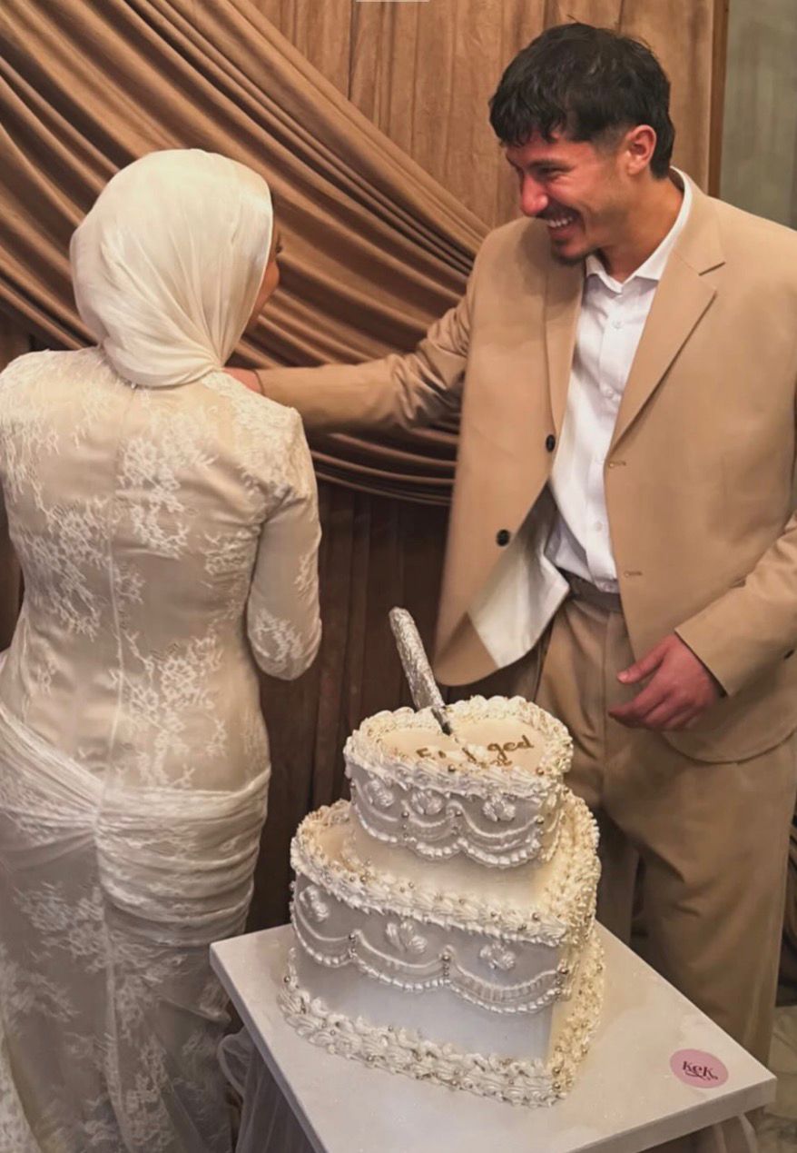 خطوبة أسامة جلال