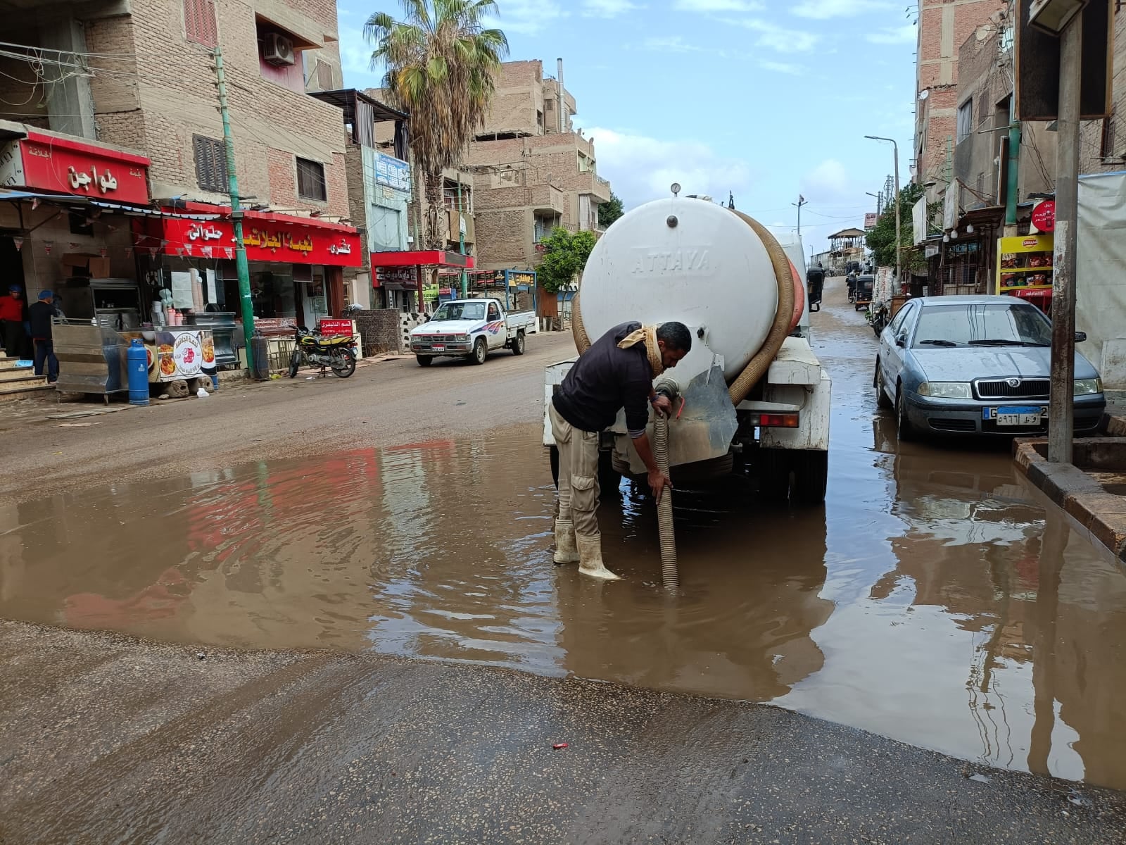 رفع درجة الاستعداد القصوى لمواجهة أى موجات أمطار محتملة رفع درجة الاستعداد القصوى لمواجهة أى موجات أمطار محتملة