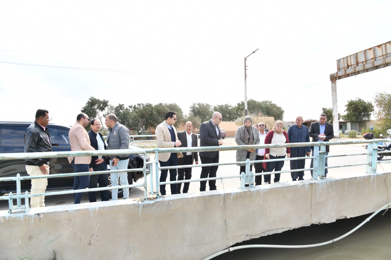 محافظ الفيوم يتفقد بحيرة قارون والحزام الآمن محافظ الفيوم يتفقد بحيرة قارون والحزام الآمن