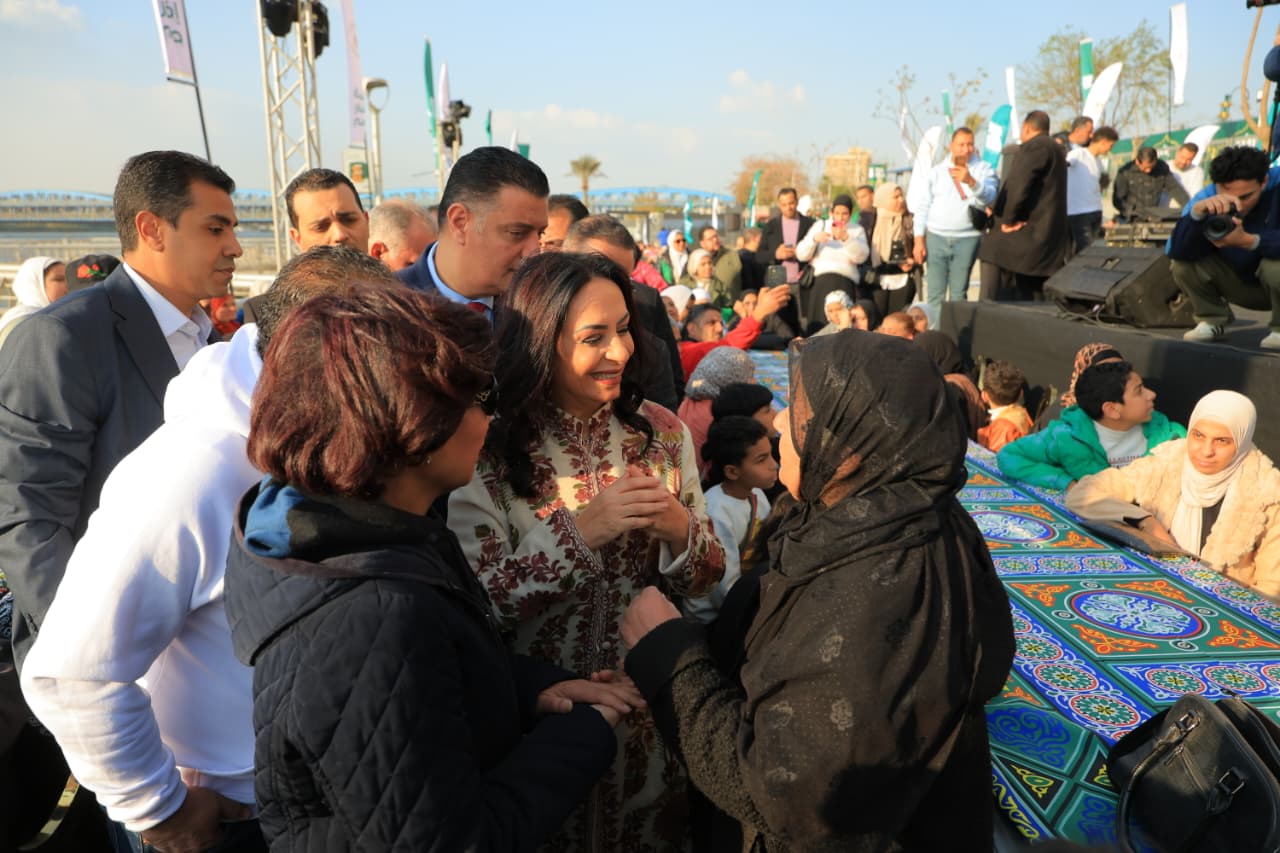 خلال جولة وزيرةا لتضامن خلال جولة وزيرةا لتضامن