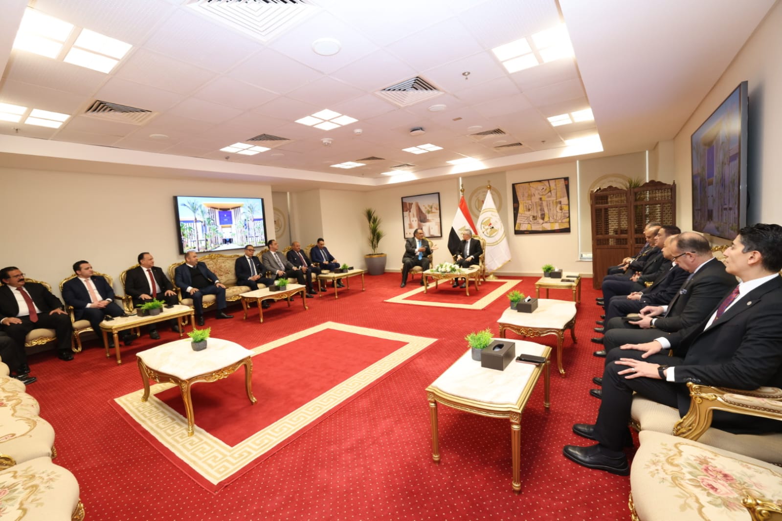 وزير العدل يستقبل رئيس وأعضاء نادي قضاة جنوب سيناء (3)