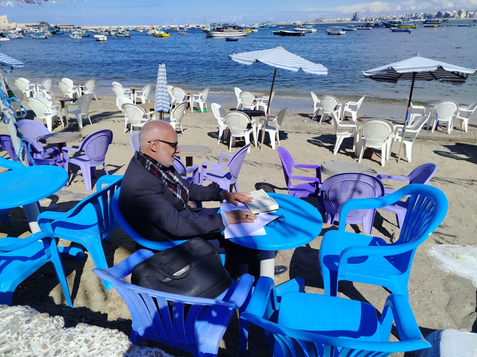 جانب من تلاوة القرآن على الكورنيش جانب من تلاوة القرآن على الكورنيش