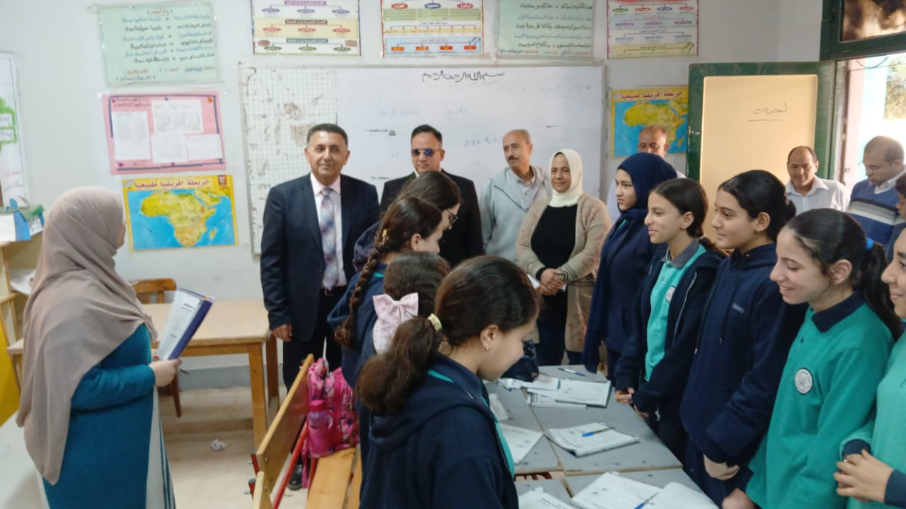 خلال تفقد المدارس