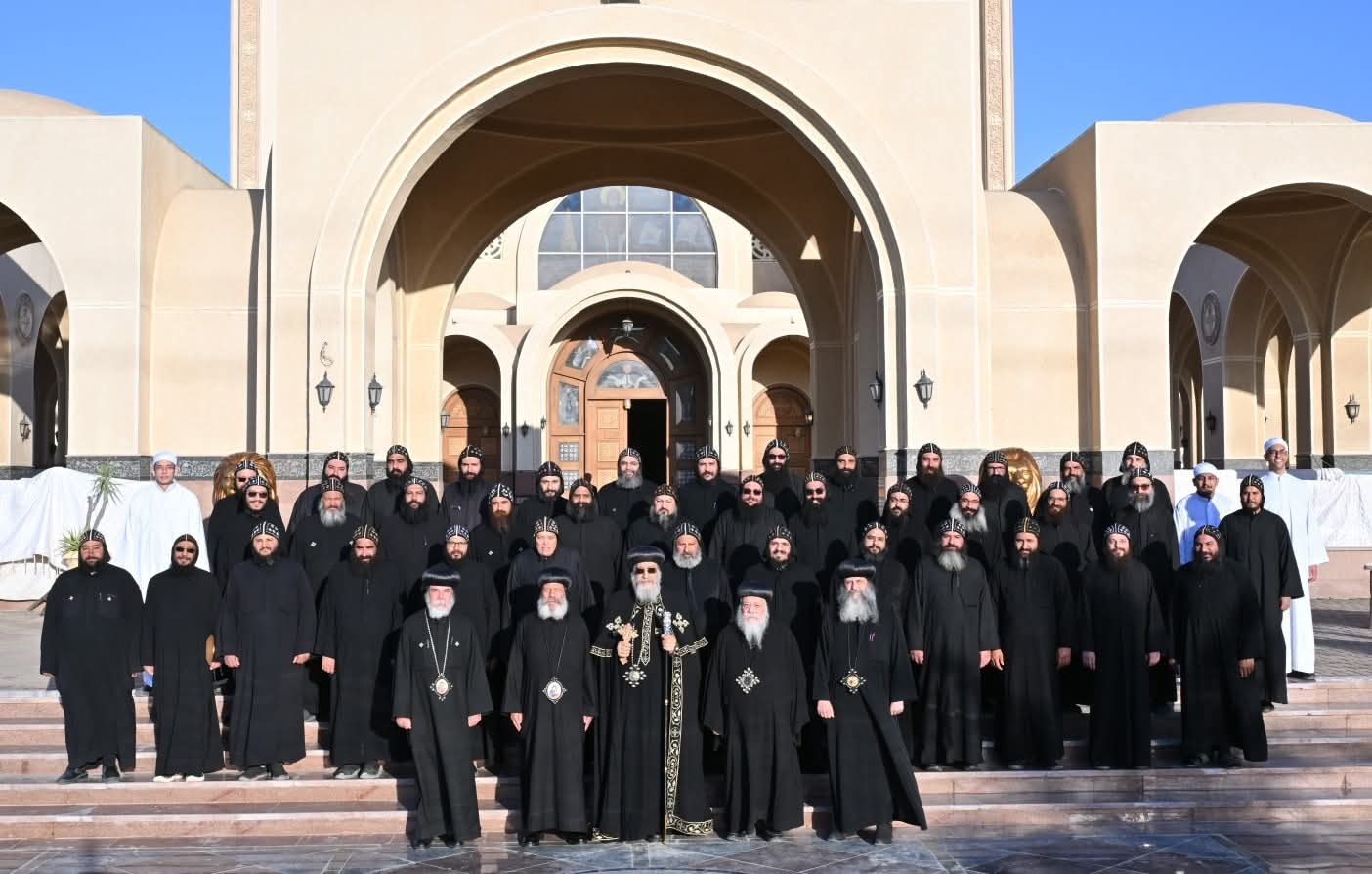 البابا تواضروس الثاني يزور دير القديس مكاريوس السكندري