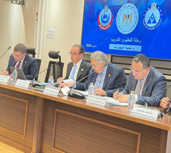 اجتماع مشترك للجنتي الصحة والتعليم بالنواب لمناقشة تدريب الأطقم الطبية  (7)