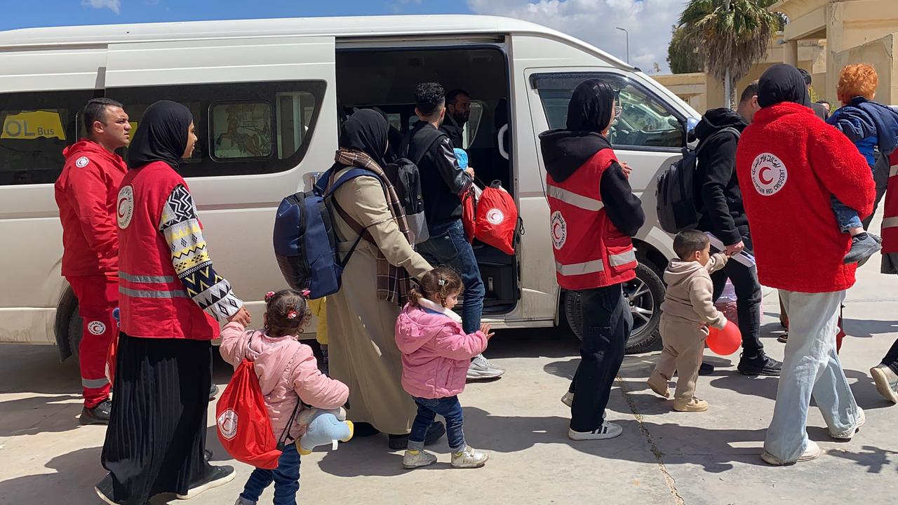 المساعدات الإنسانية عبر قافلة «زاد العزة» الـ 167