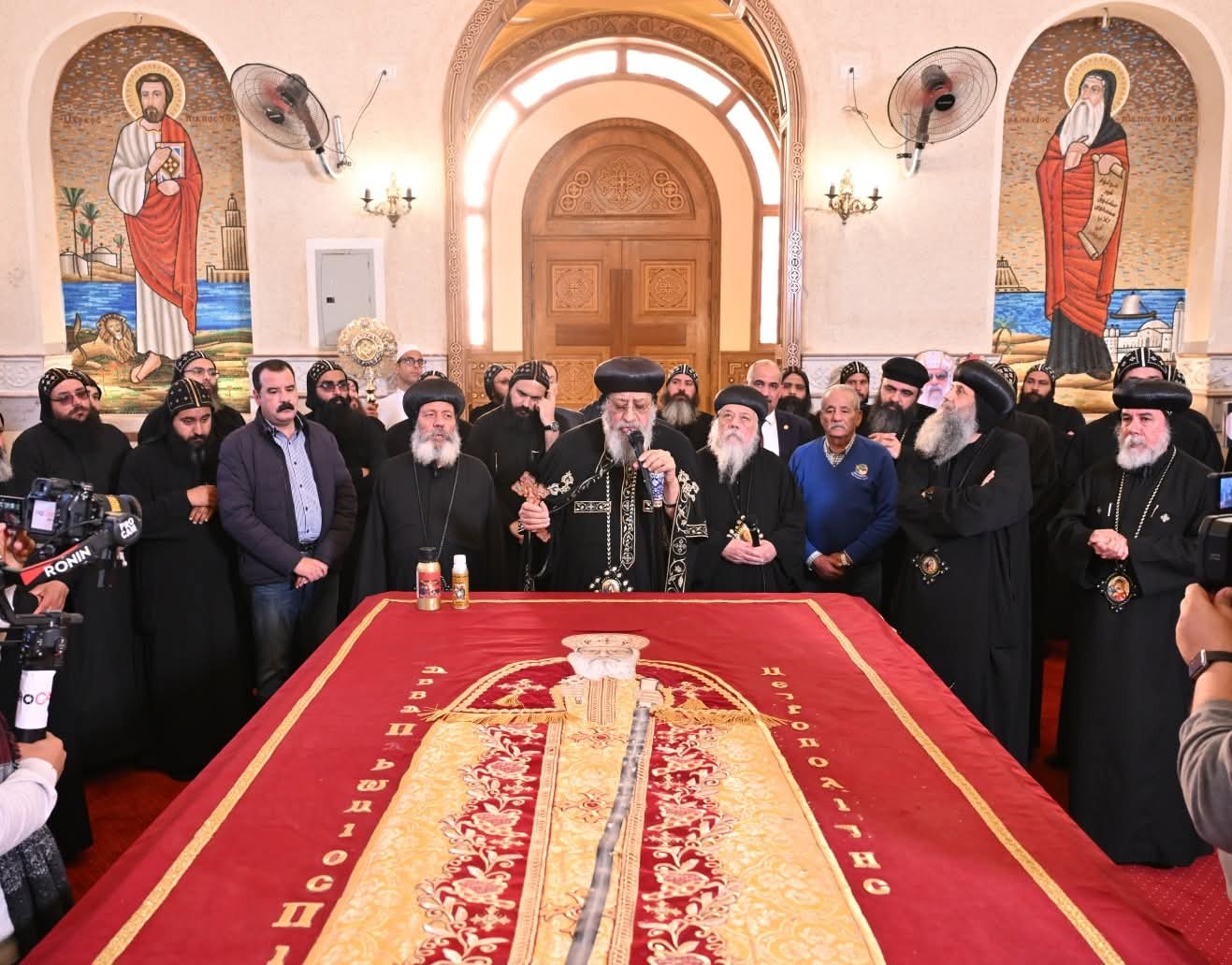 البابا تواضروس الثاني يزور دير القديس مكاريوس السكندري