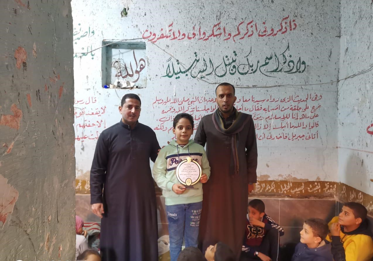 حفظة القرن الكريم بالقرية