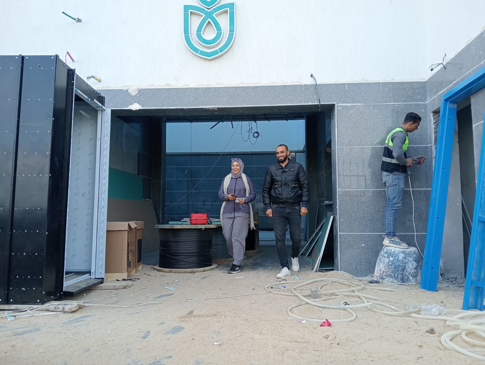 استمرار العمل بالمشروعات استمرار العمل بالمشروعات