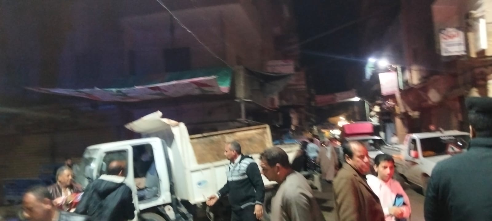 حملة مكبرة بالعياط لمتابعة التزام المحال بمواعيد الغلق