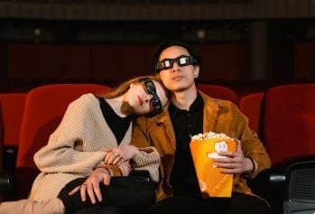 مشاهدة السينما