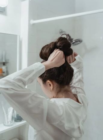 التخلص من قشرة الشعر