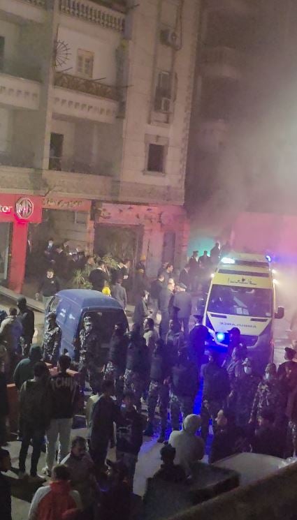 حريق هائل داخل مصنع ملابس