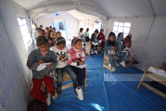 فصل دراسى موقت داخل غزة