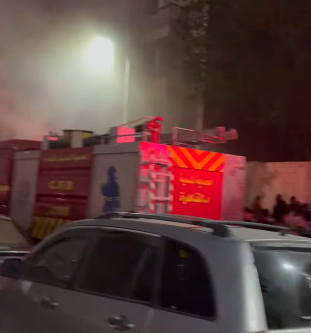 استكمال تبريد حريق مصنع ومخزن حلمية الزيتون (1)