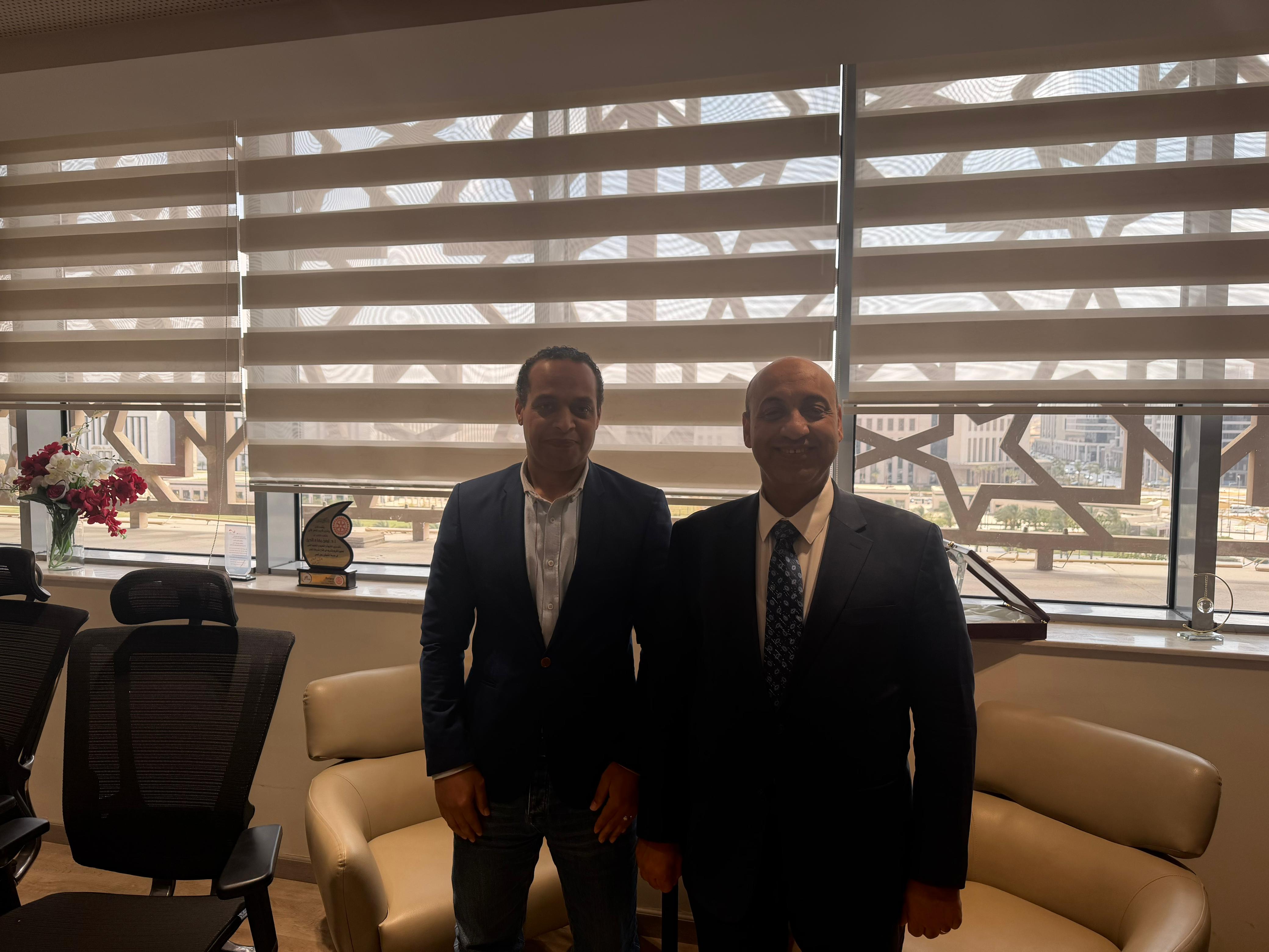 نائب وزير التعليم والزميل محمود طه