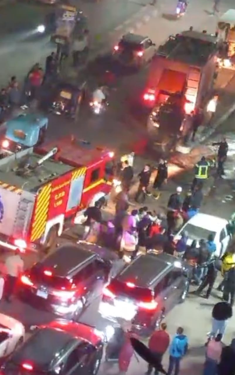 حريق مخزن ومصنع الزيتون (2)