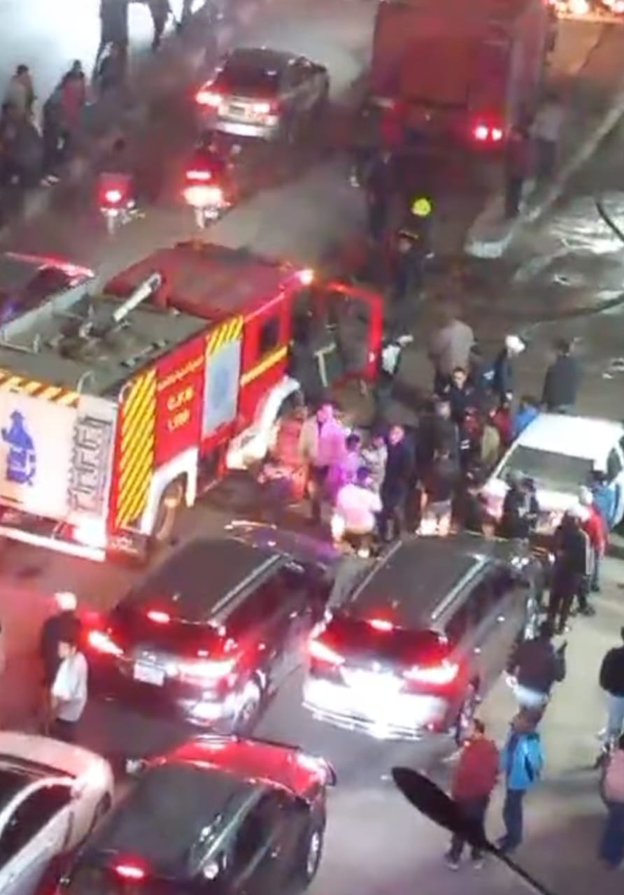 حريق مخزن ومصنع الزيتون (3)