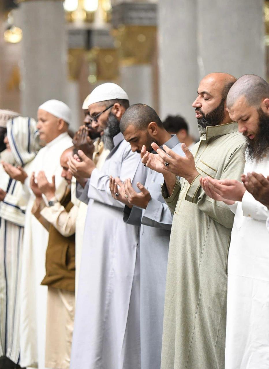 اليوم السابع في معايشة كاملة مع المعتمرين المصريين بساحات الحرم (3)