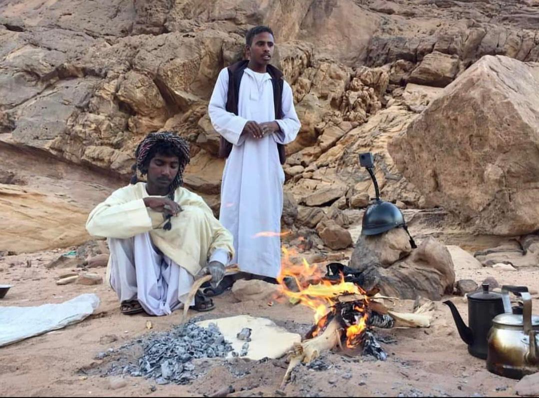 خبز الجابورى فى الصحراء الشرقية