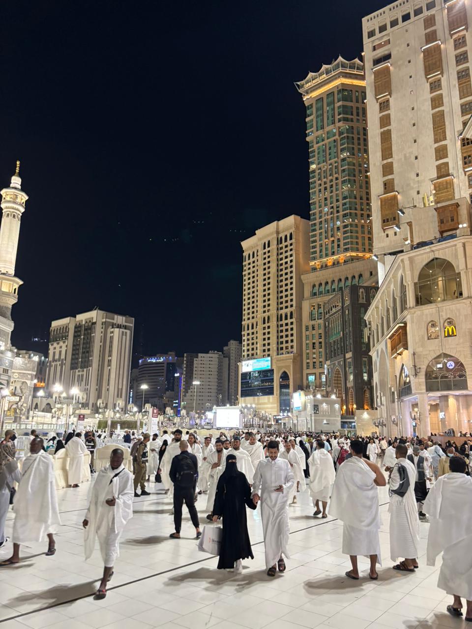 اليوم السابع في معايشة كاملة مع المعتمرين المصريين بساحات الحرم (2)