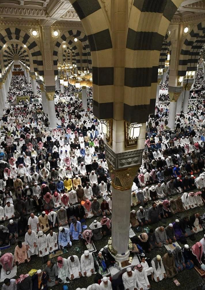 اليوم السابع في معايشة كاملة مع المعتمرين المصريين بساحات الحرم (7)