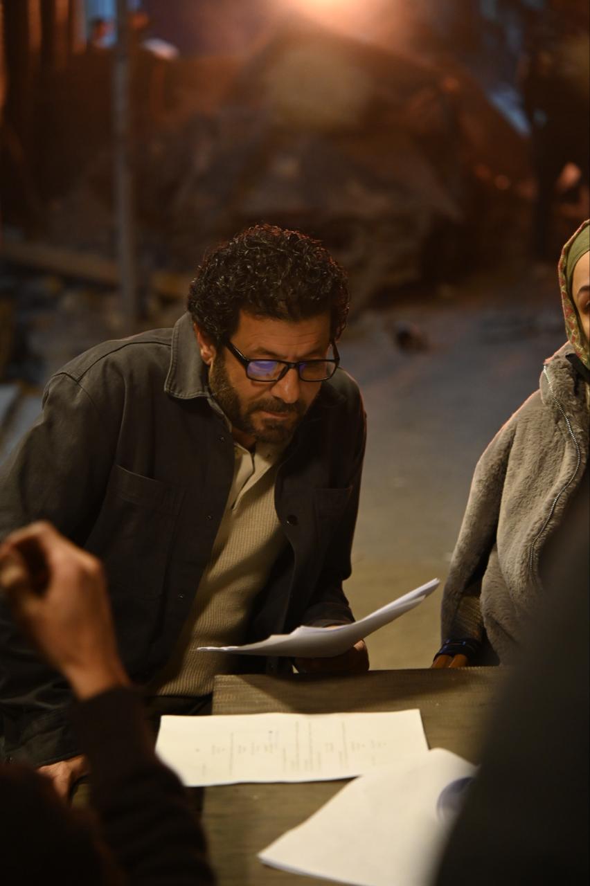 ختام قوي لـصحاب الأرض.. إشادة جماهيرية بأداء إياد نصار وتصدره الترند لمدة يومين (1)