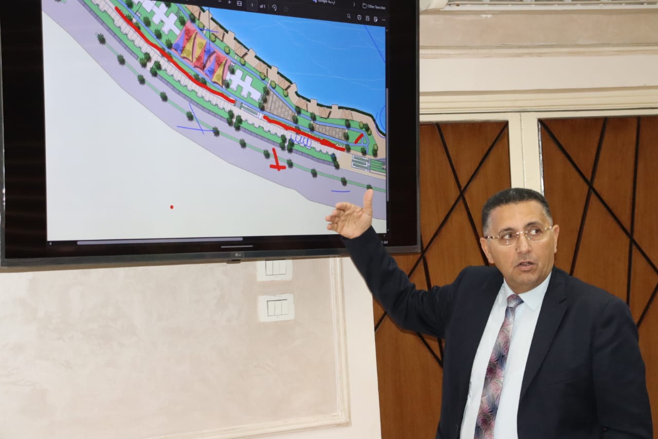 استعراض أعمال التطوير بالمشروع