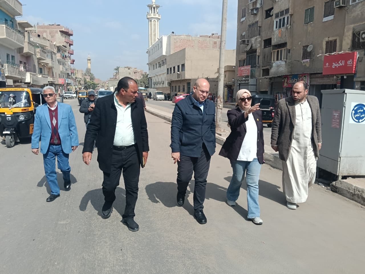 نائب محافظ الجيزة يتابع مشروعات الرصف بالحوامدية