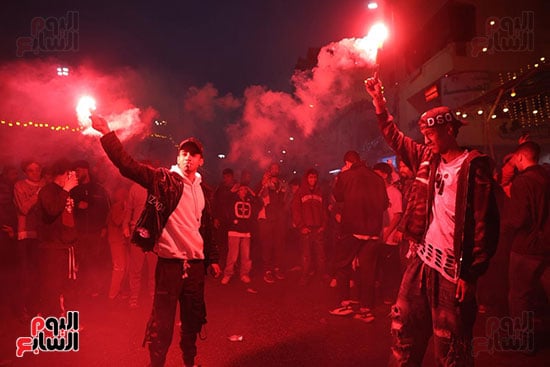 إشعال الشماريخ فى حفل الإفطار