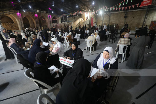 جلسة تلاوة داخل مسجد العمرى بغزة