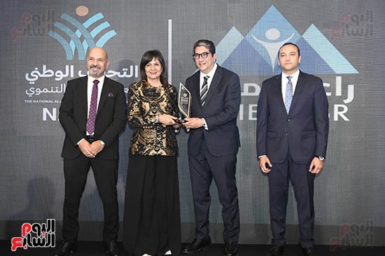 تكرريم مؤسسة راعى مصر للتنمية