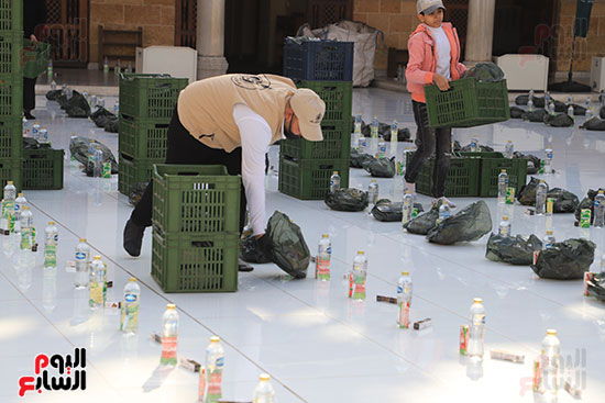 إفطار الطلاب الوافدين