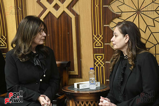 وزيرة الثقافة وزيرة الثقافة