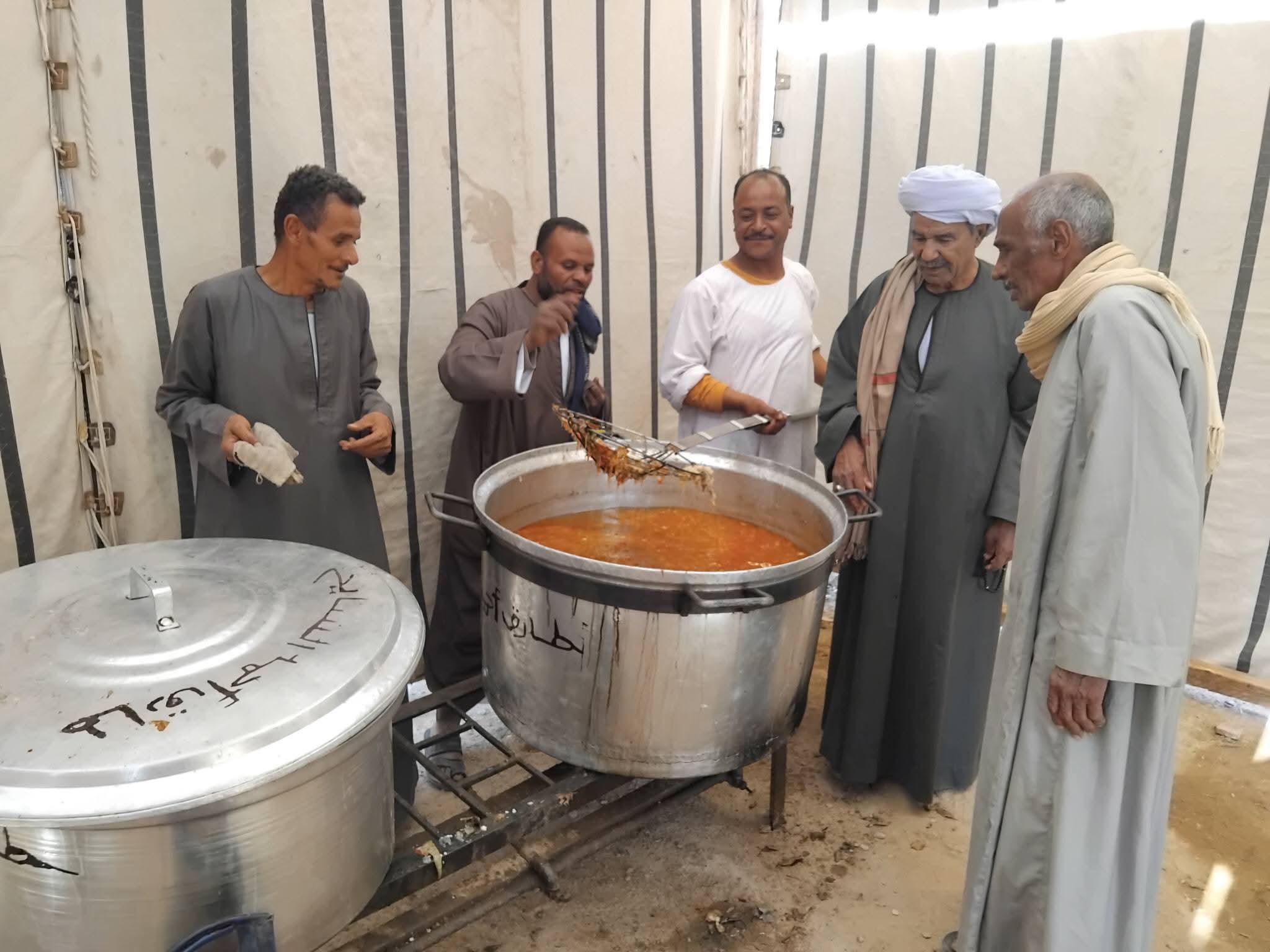 مطبخ المائدة.