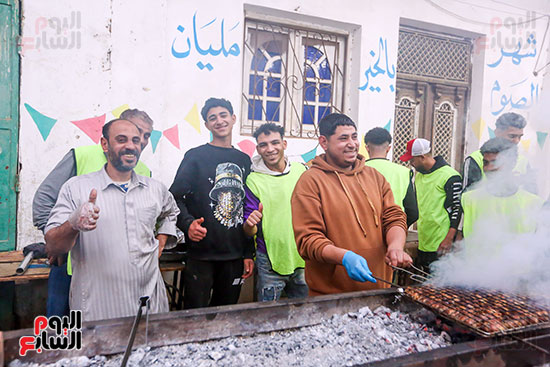 السعادة على وجوه الماطوعين