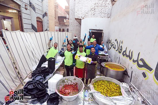 متطوعى افطار المنوات