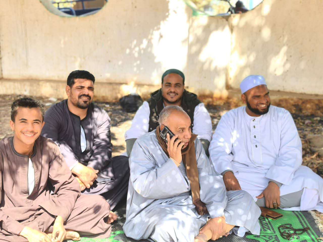 بعض منظمي الافطار