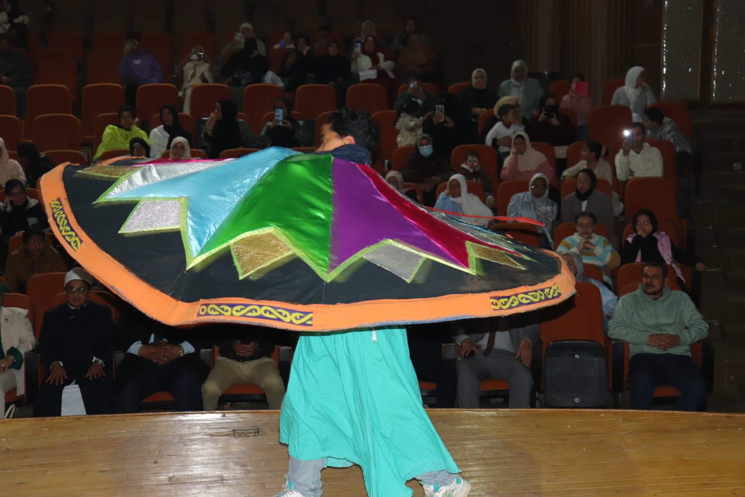 عرض التنورة