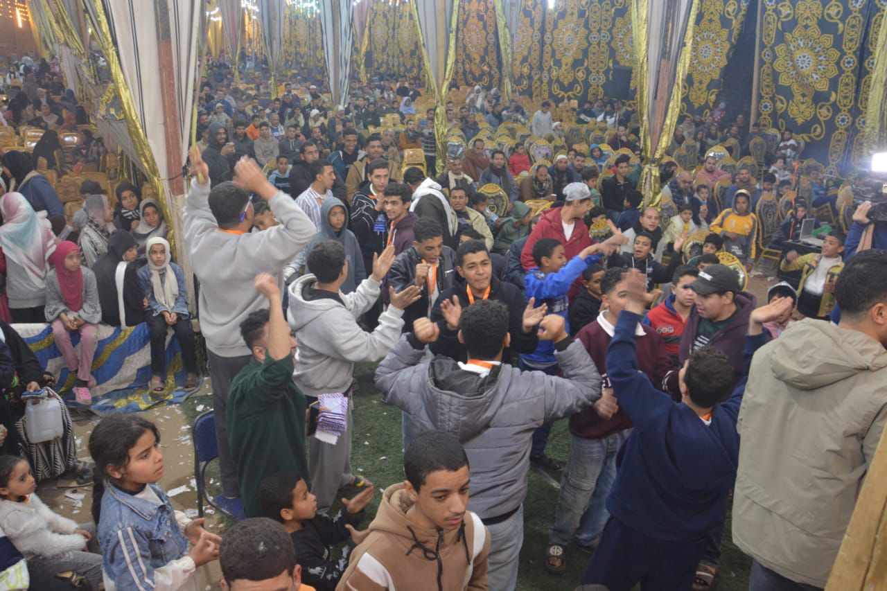 فرحة الأهالي بنجاح المبادرة فرحة الأهالي بنجاح المبادرة