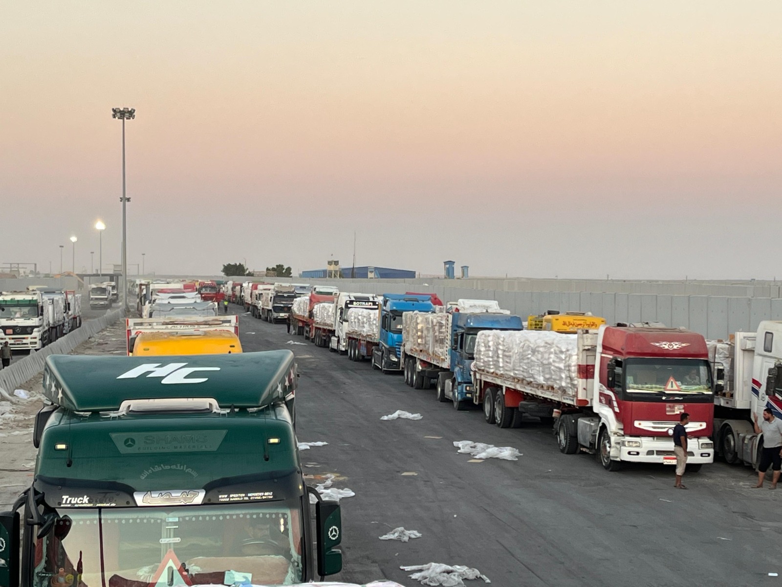 قافلة زاد العزة 151