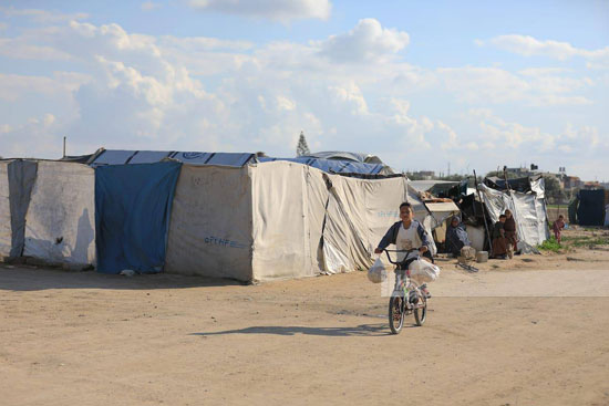 مخيم للنازحين فى النصيرات