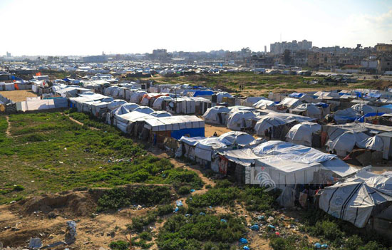 تكدس خيام النازحين