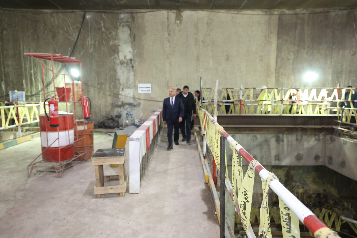 ​وزير النقل يتفقد محطة الملك الصالح بالخط الرابع للمترو 