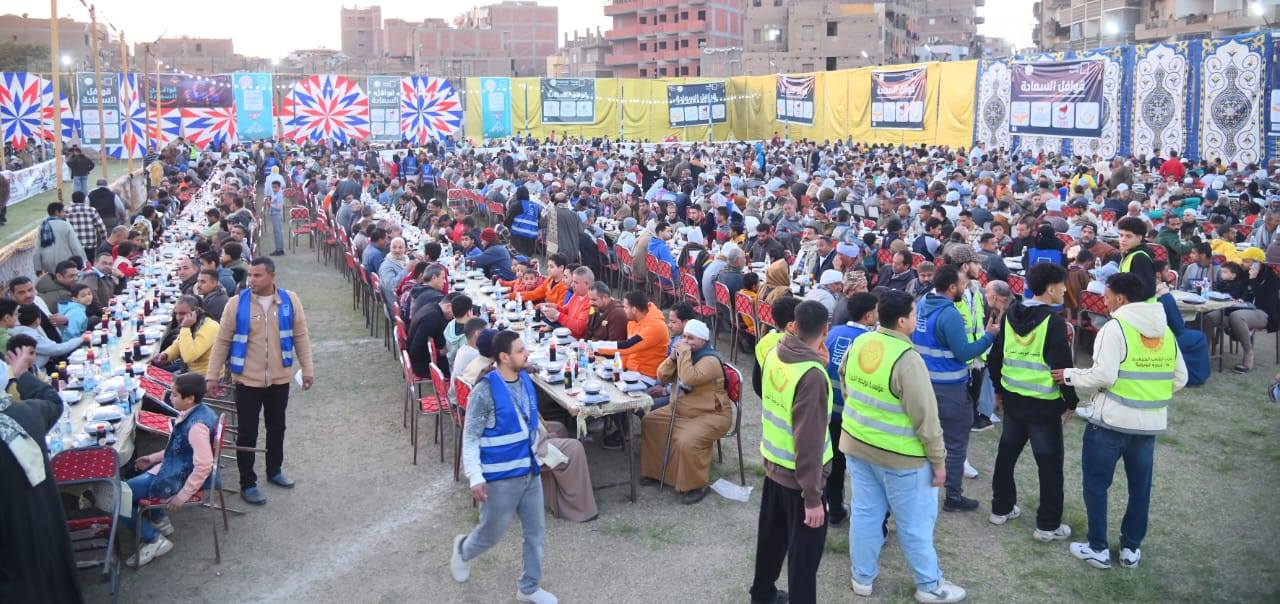 جانب من المائدة