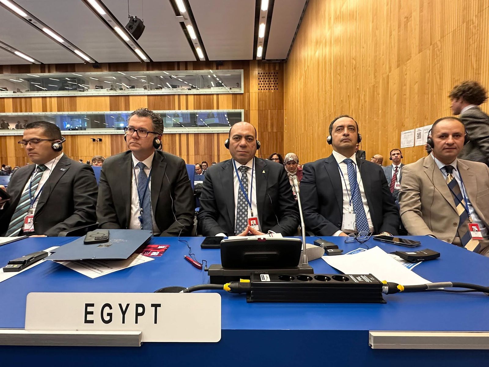 الدكتور عمرو عثمان والسفير محمد نصر واللواء مفيد فوزى والكاتب الصحفى مدحت وهيه