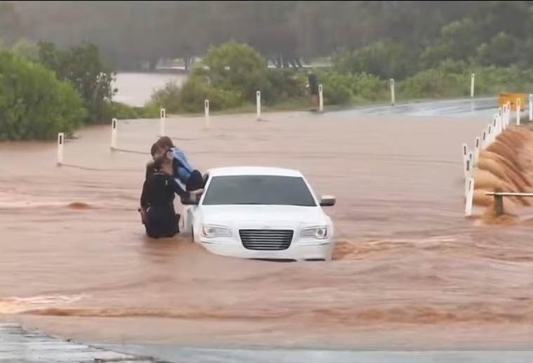 انقاذ الطفل