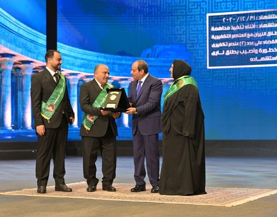 تكريم  اسر الشهداء وأبنائهم (6)